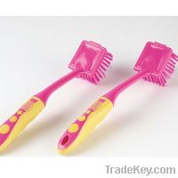Sell kitchen cleaning dish brush with TPR handle