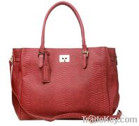 selling womens handbag