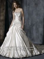 Appliqued Bateau neckline pleated wedding bridal dresses