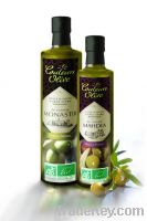 Organic Extra virgin Olive Oil with a high quality approved.