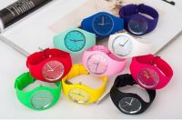 mens trend design quartz analog plastic watch