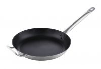 Stainless steel non-stick frying pan with sandwich bottom