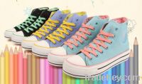 The new color breathable high-soled canvas shoes to help students Shoe