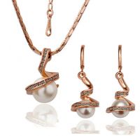 Elegant Pearl 18K Gold Necklace and Earring Jewelry Set Dubai Gold Jewelry Travel Set Top Quality Not Lost Color Not Allergy