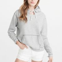 Hoody Sweater For Women A Big Pocket In front Hot Sale Between The Ladies