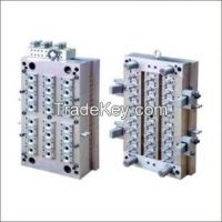 Plastic injection mould