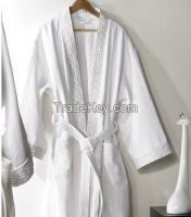 100% cotton embroidery hotel bathrobe