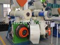 Ring die feed pellet machine for poultry feed making