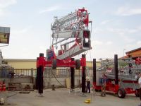 Gelco self-erecting special crane