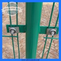 bilateral wire mesh fence
