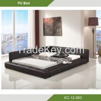 Bedroom furniture sets synthetic leather bed on floor upholstered floor bed XC-12-063