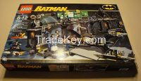 LEGO Batman Set #7783 Batcave: Penguin & Mr. Freeze's Invasion