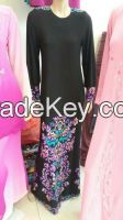 sell  Islamic  garments
