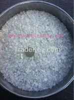 Anhydrous magnesium chloride in flake