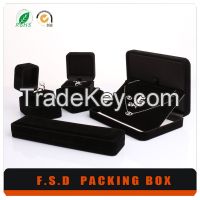 China Manufacturers Imported Wholesale Velvet Jewelry Box