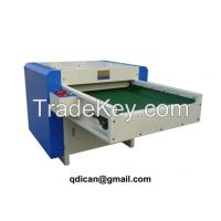 Polyester fibre opening machine