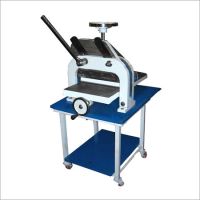 Table Top Paper Cutting Machine
