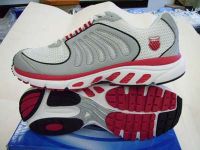 Sell sports shoes2