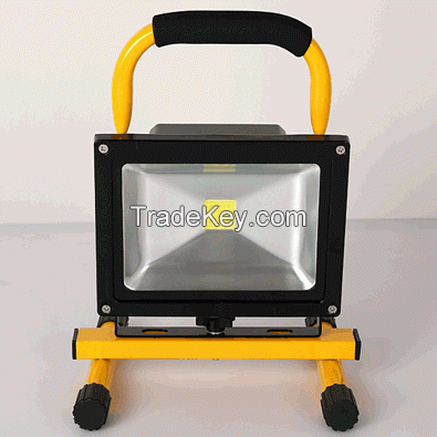 Portable LED flood light