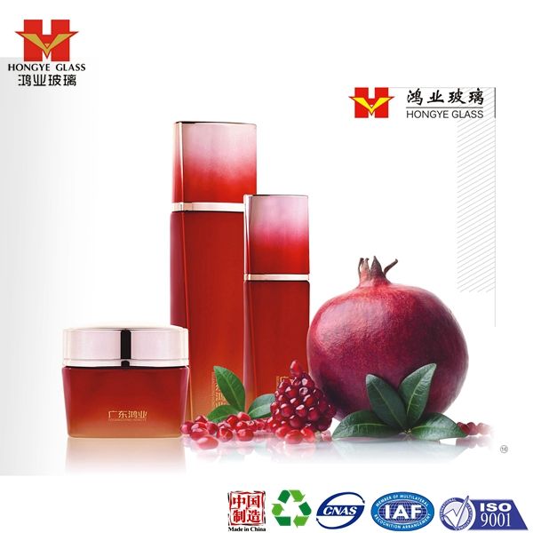 Luxury Packaging gradient red color empty cosmetic sets spray glass bottle with pump HY1539
