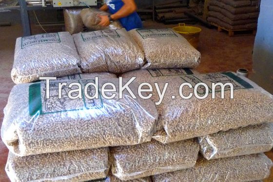 High quality pine wood pellet