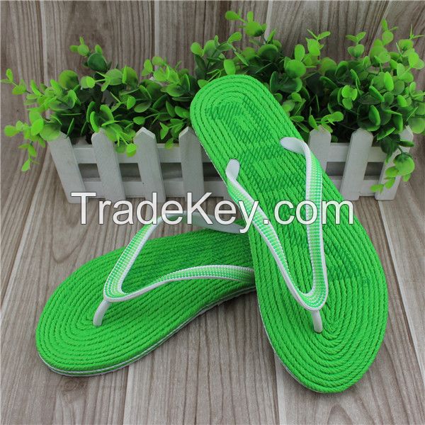 new design soft wood grain stylish flip flops for girls