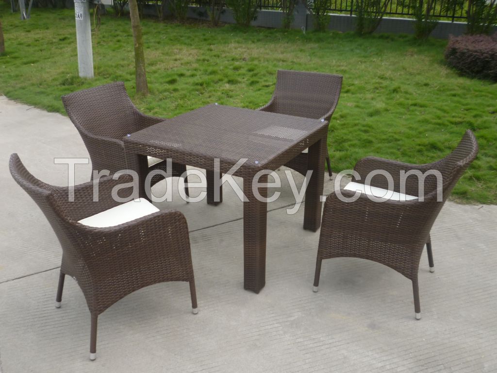 Garden furniture sets wicker 4 chairs and table for restaurant