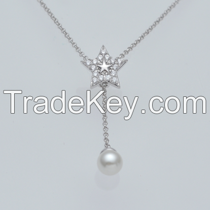 Beautiful star shape pendant necklace with cubic zirconias and pearl