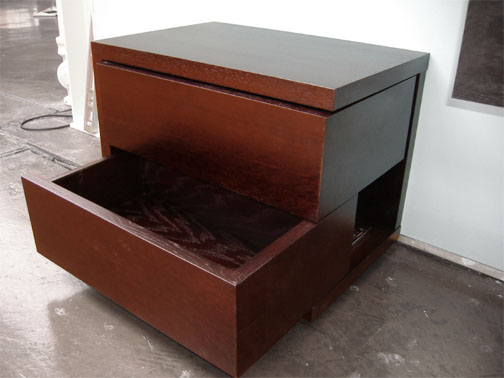 "HESSE" MODERN SIDE TABLE