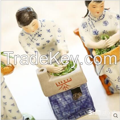 traditional chinese lady pick tea leave blue and white human figure for deco or present