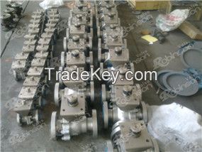 Metal seated floating ball valve flange type