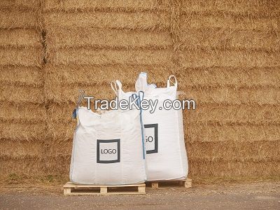Crushed wheat straw pellets (granulate) bedding