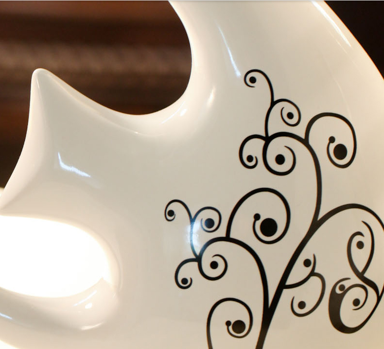 Pottery Kissing Fish decoration white & black 2 pieces/Set ceramic home decoration