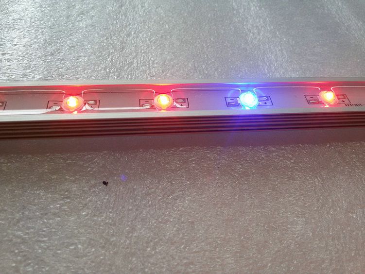 24 inch 18PCS*1W =18W LED Light Bar China Work at AC20V~280V /Red and Blue Lights Control / Promoting Plants Growing