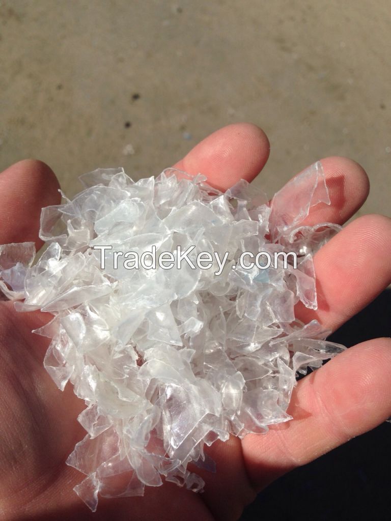 Pet plastic flakes with different colors