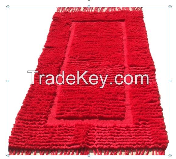 Tapis effillochÃ© en coton rouge avec fark