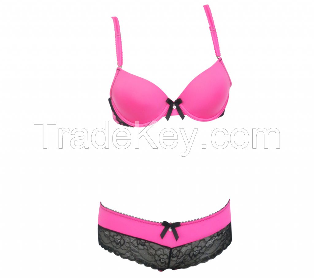 Sexy and Sweet Ladies Bra with Fancy Lace Boyshorts (EPB267) By
