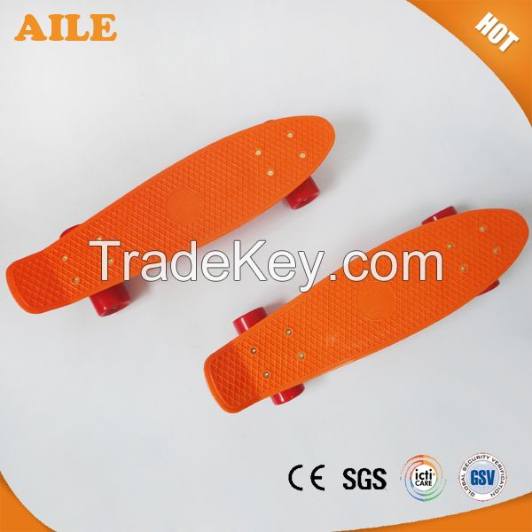 China High Quality New Plastic Long Cruiser Skateboard