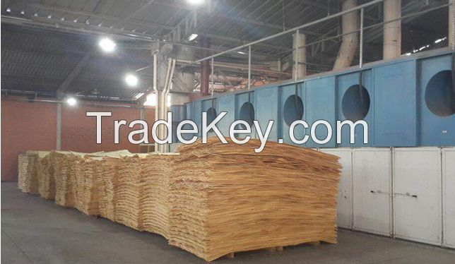 Cheap price of rotary cut Pine veneer for plywood / 1270x2540mm natural wood veneer