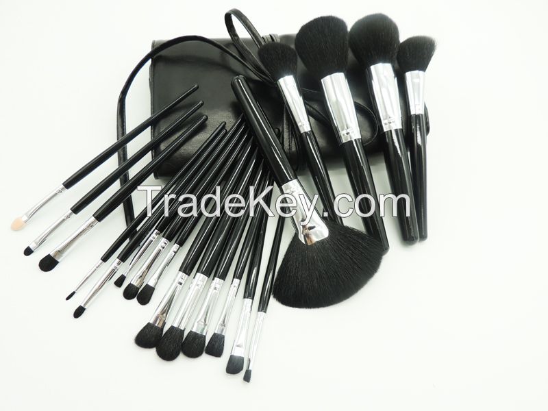 19 PCS. Brush Set With Pouch
