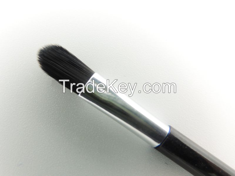 Double End Eyeshadow Brush