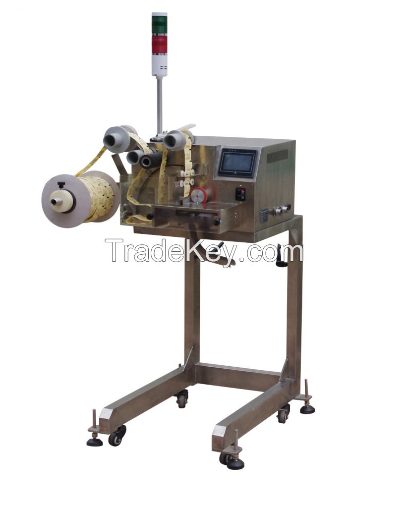 sachet cutting&amp;amp;filling machine/ deoxidizer launch machine