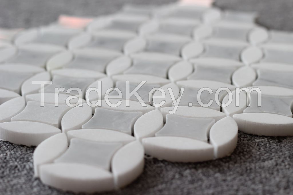 Carrara White and Sivec White Mosaic