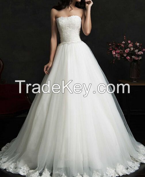 Glamorous Sweetheart Strapless Chapel Train Wedding Dress