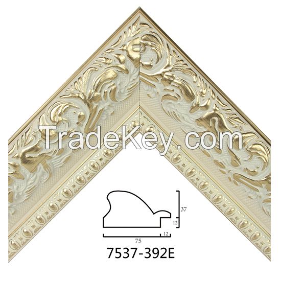 Deluxe Photo Frame Mouldings 7537 For Sale