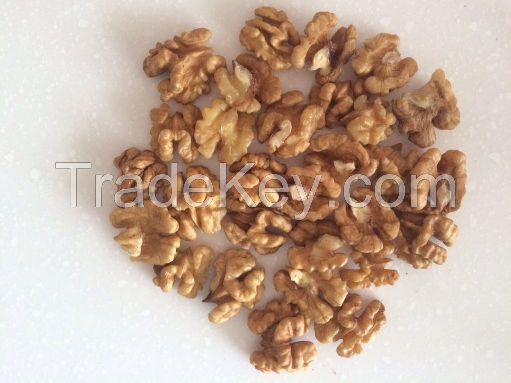 Shell and Kernels Walnuts