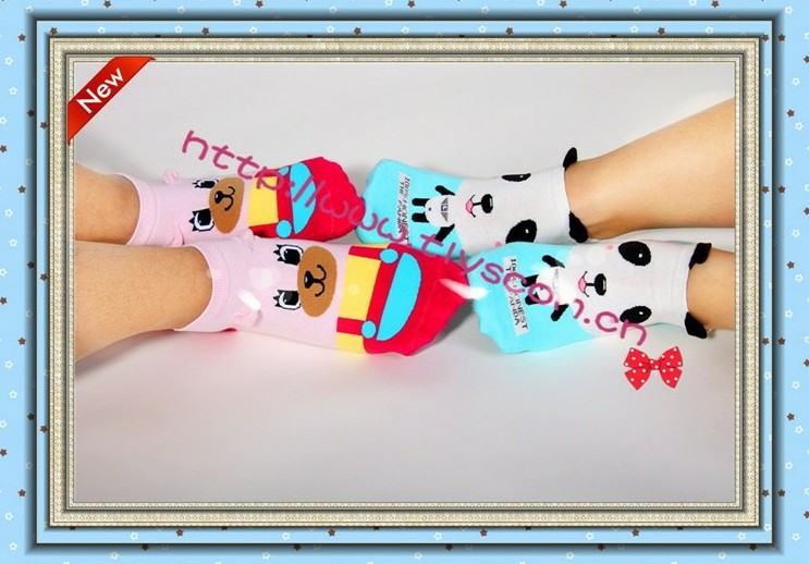 girl&#039;s fashion cartoon socks