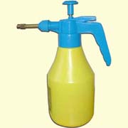 Sell 1.2L pressurized sprayer
