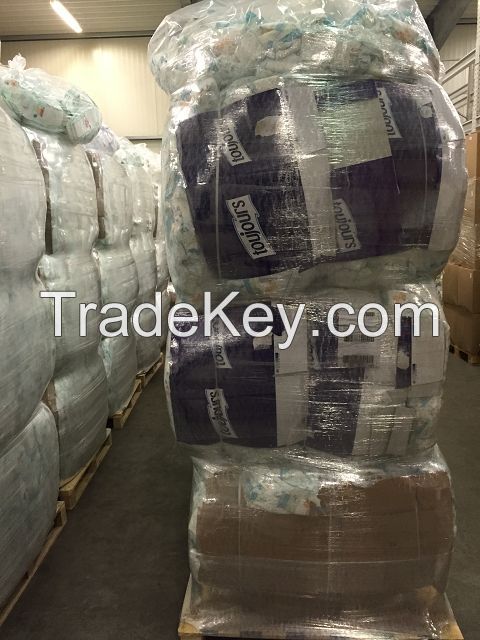 Baby diapers in bales PREMIUM TOUJOURS