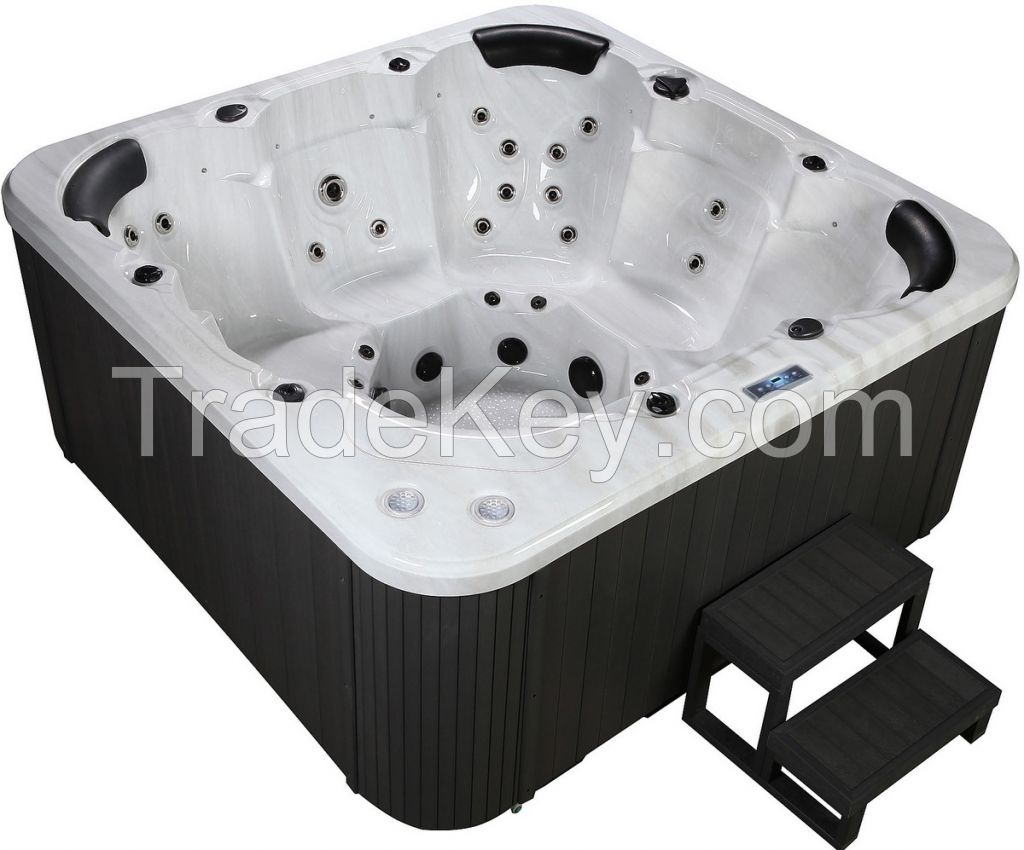 Hot tub | Outdoor spa Baron